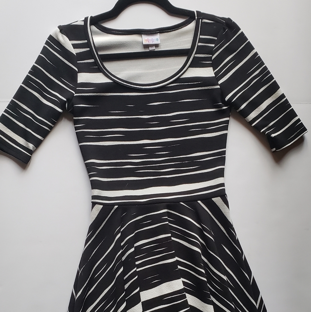 SOLD Lularoe Nicole Dress